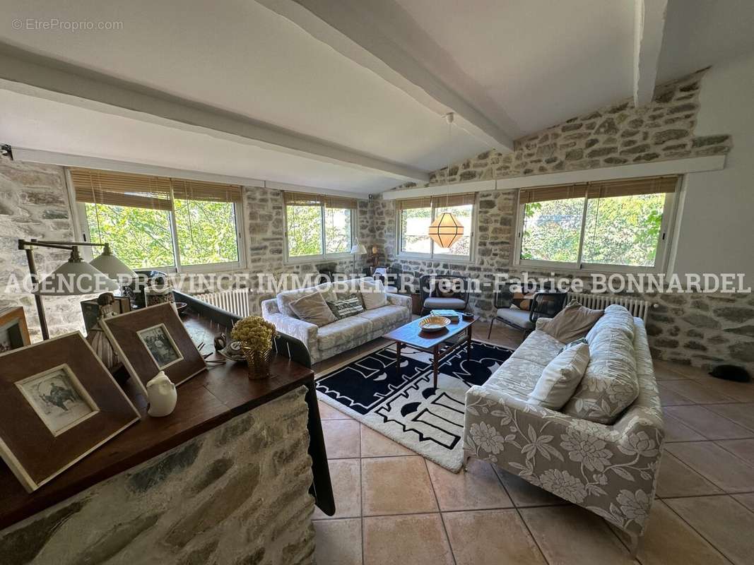 Maison à FELINES-SUR-RIMANDOULE