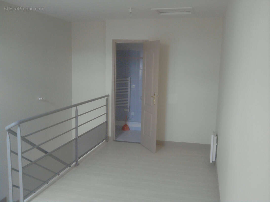 Appartement à NANTEAU-SUR-LUNAIN