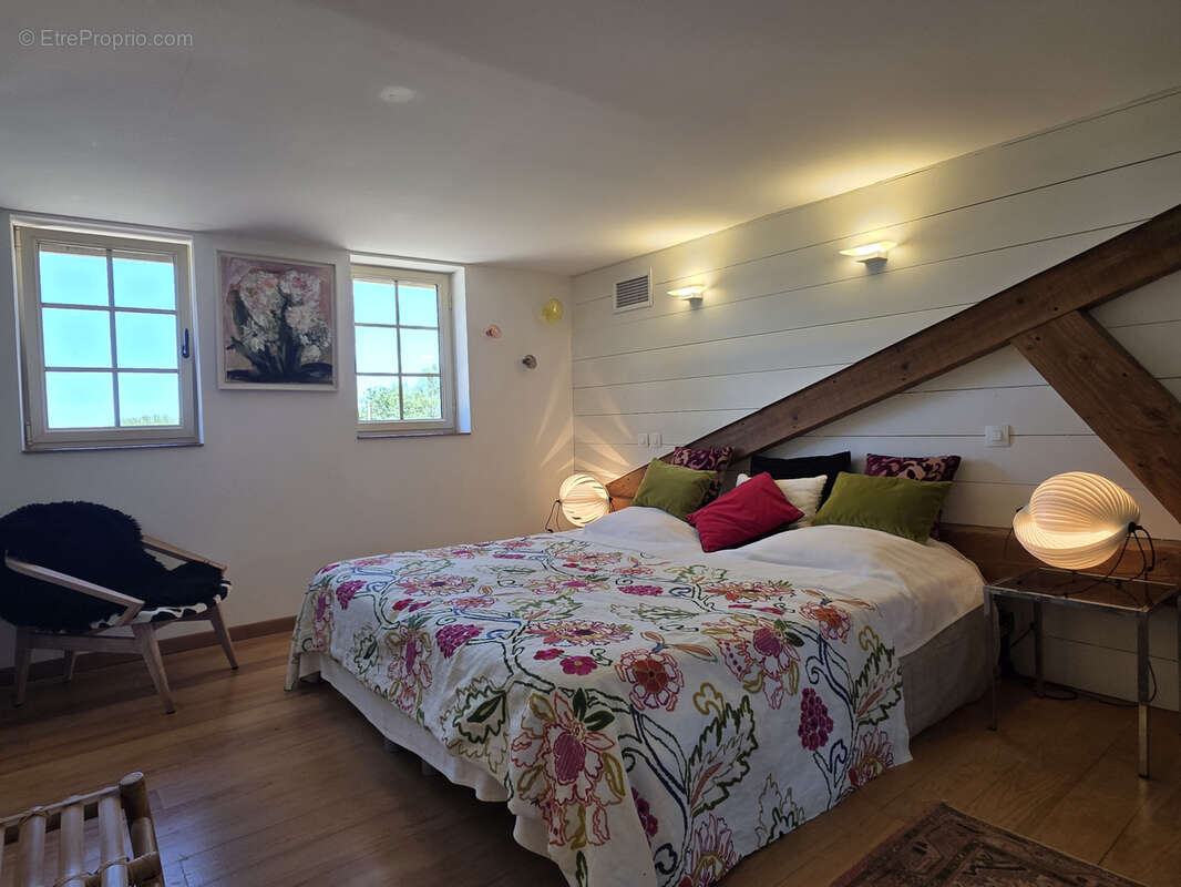 GERS—PROCHE CONDOM Maison en pierre rénovée avec vue exceptionnelle, piscine et garage - photo 10
