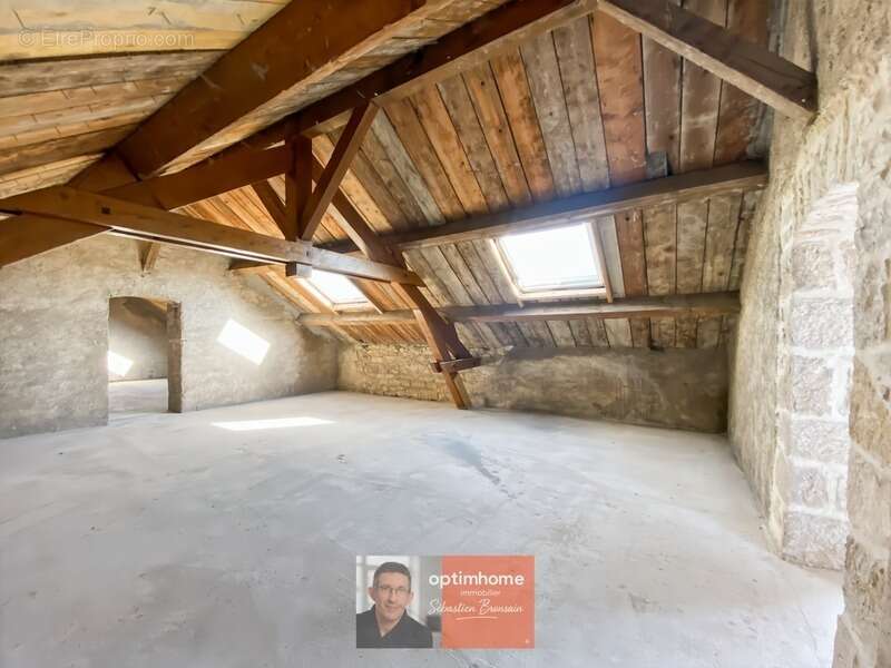Appartement plateau brut à aménager – Dernier étage avec tropézienne – Dole (39100) - photo 16