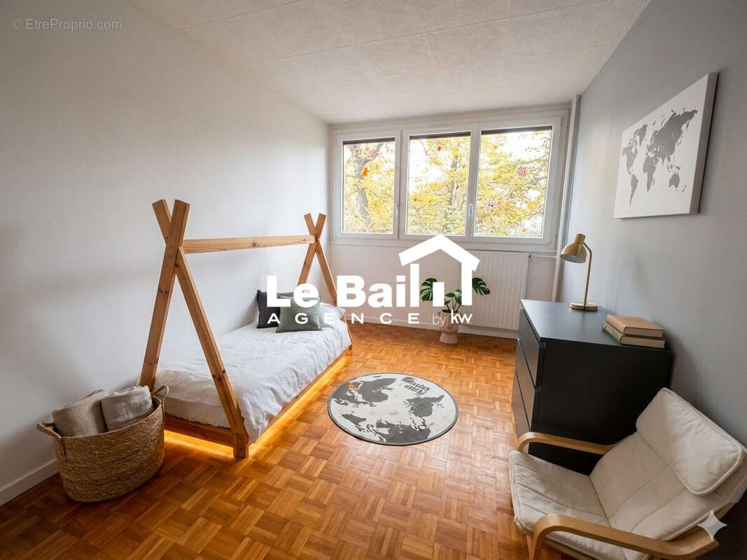 Appartement à MERY-SUR-OISE