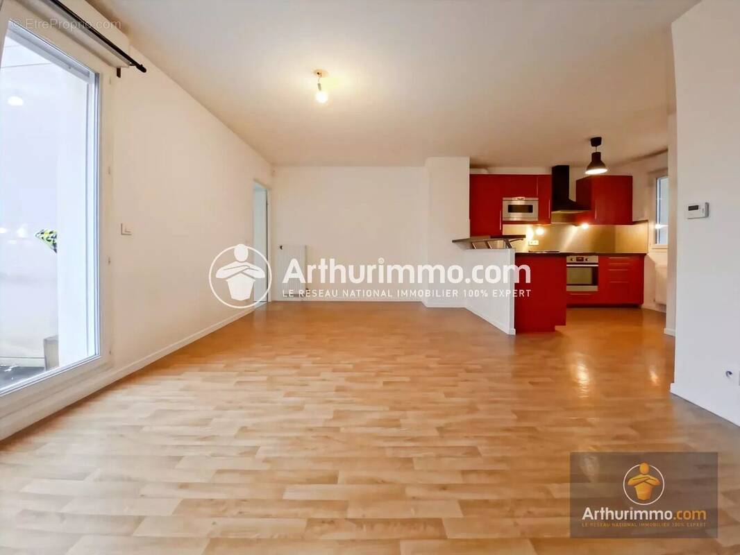 Appartement à SAINT-PIERRE-DU-PERRAY