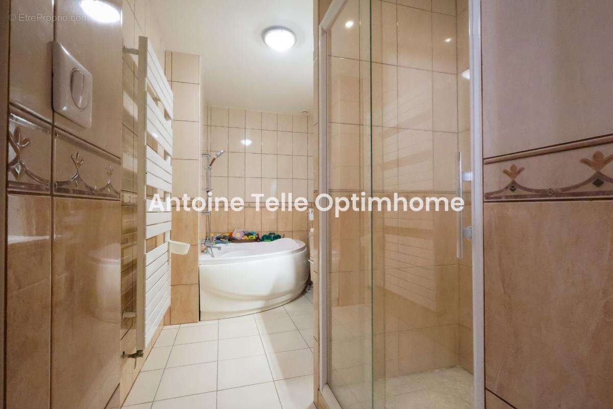 Proche Le Cateau 59360 - Maison individuelle avec nombreuses dépendances & jardin sur 1700m² - photo 10