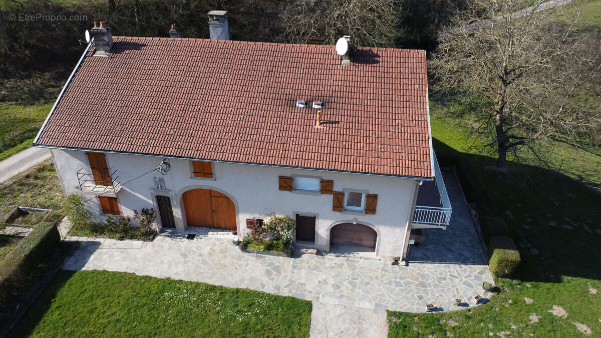 Maison à BEAUMENIL