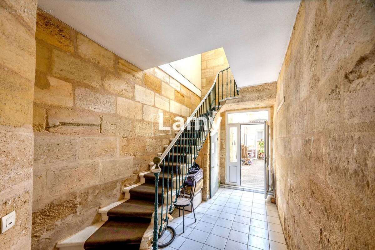 Appartement à BORDEAUX