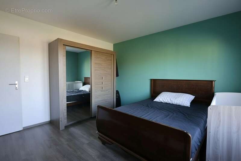 Maison à MANGIENNES