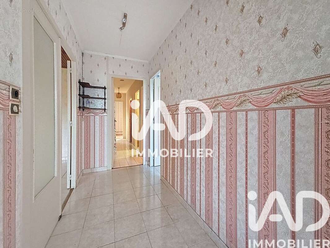 Photo 4 - Maison à MEHUN-SUR-YEVRE