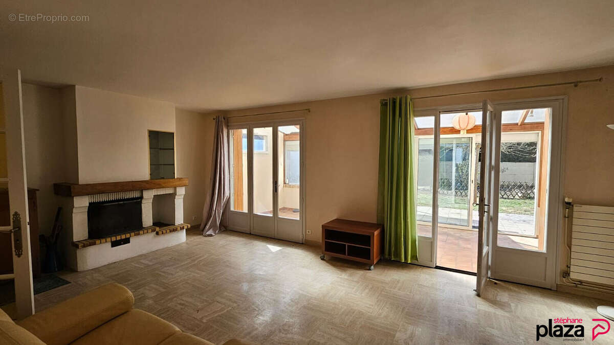 Maison à LA FERTE-ALAIS