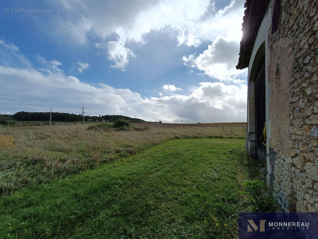 Grange avec terrain - photo 13