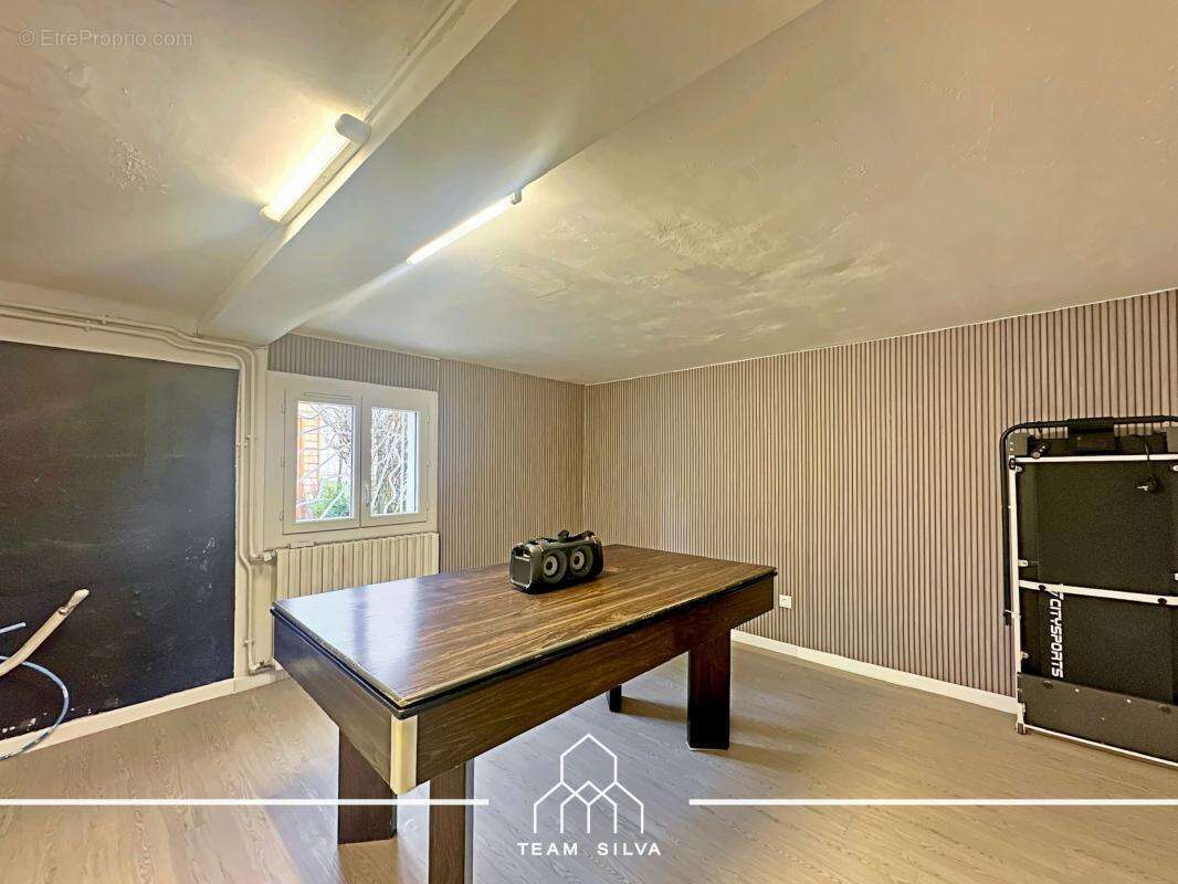 Maison à ROUSSILLON