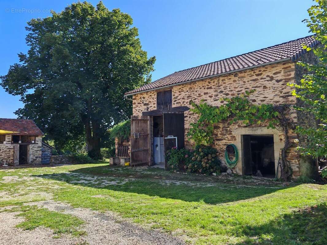 IMG20250918154254 - Maison à THIVIERS