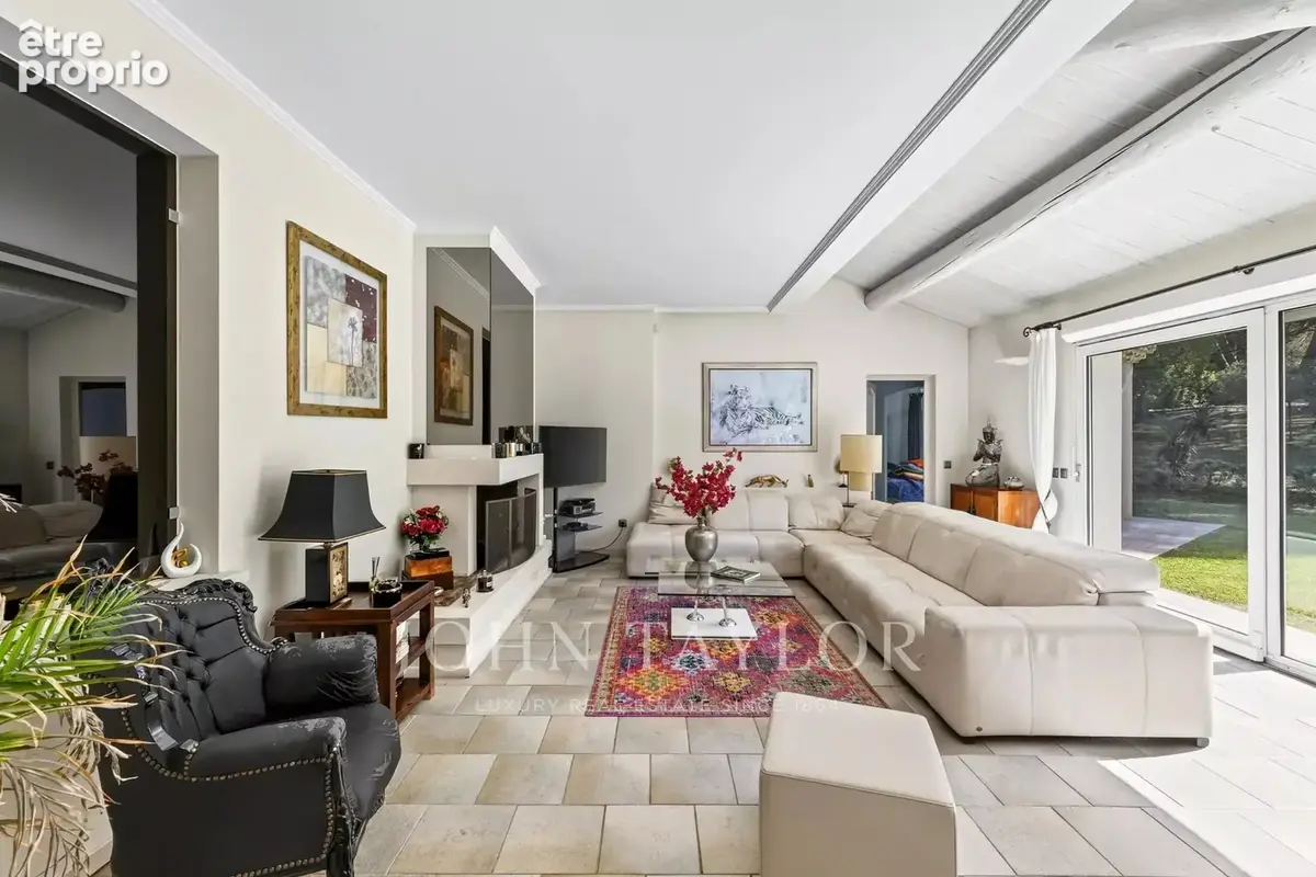Maison familiale 200 m² avec piscine – terrain 4 000 m² et potentiel foncier - photo 6
