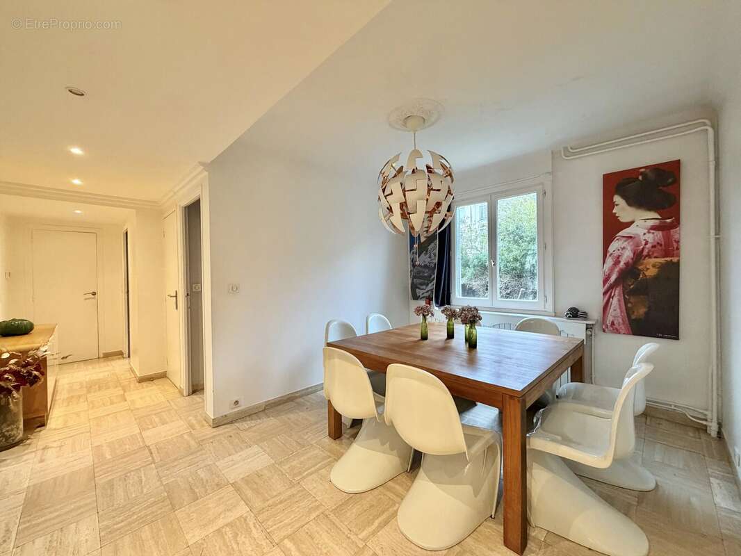 Maison à VERRIERES-LE-BUISSON