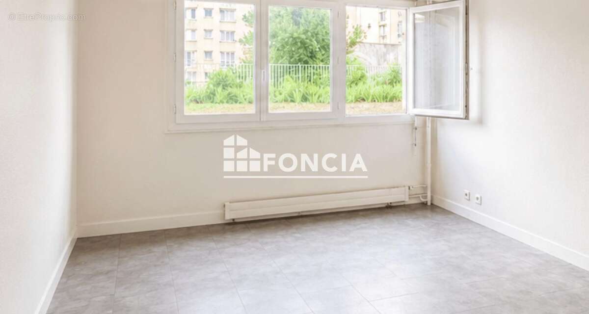 Beau potentiel pour ce studio a rénover - photo 3