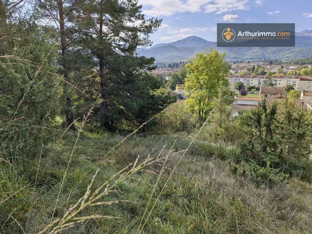 Terrain à LAVELANET