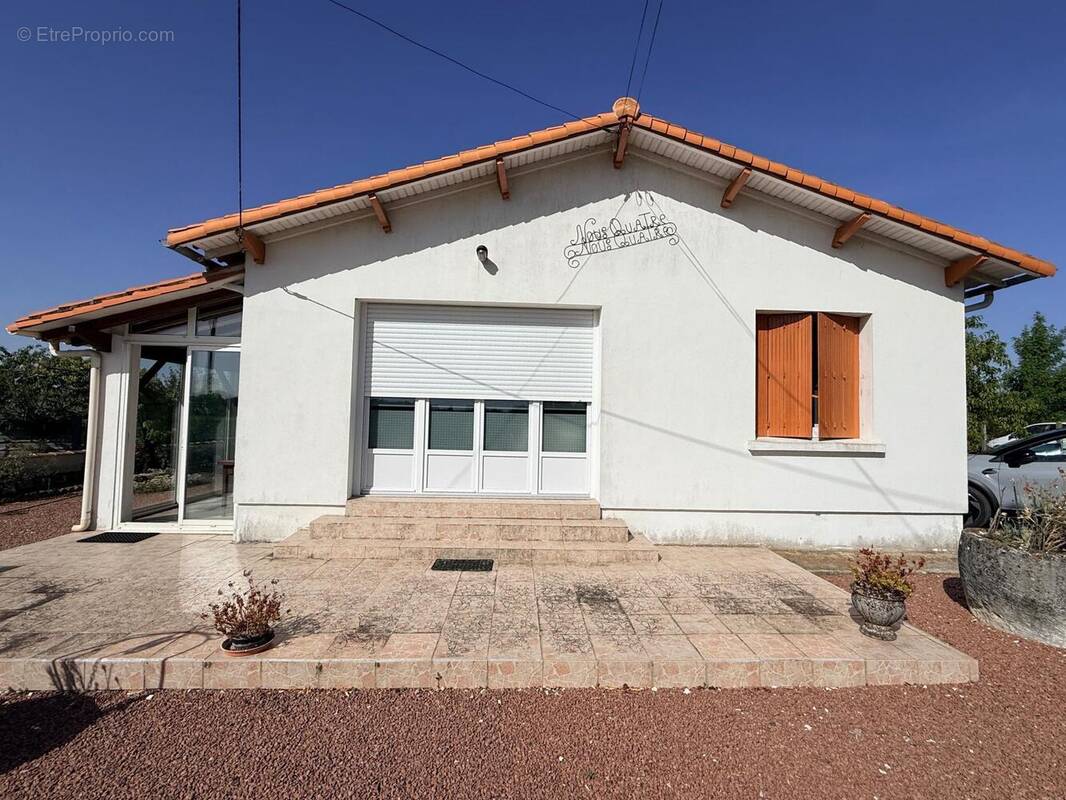 Photo 1 - Maison à SAINTES