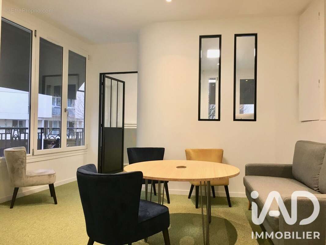 Commerce 60 m² à Paris-16e  - photo 3