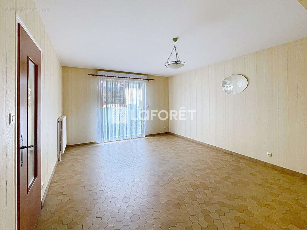 Maison à LES FOUGERETS