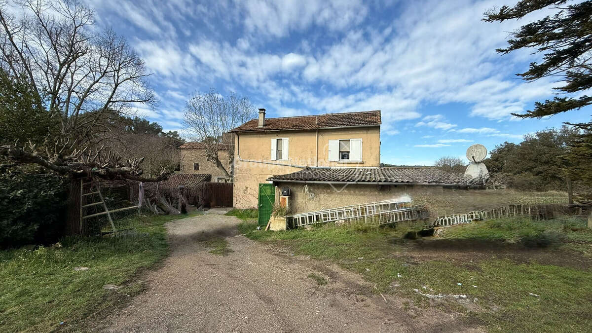 Maison à CHATEAUVERT