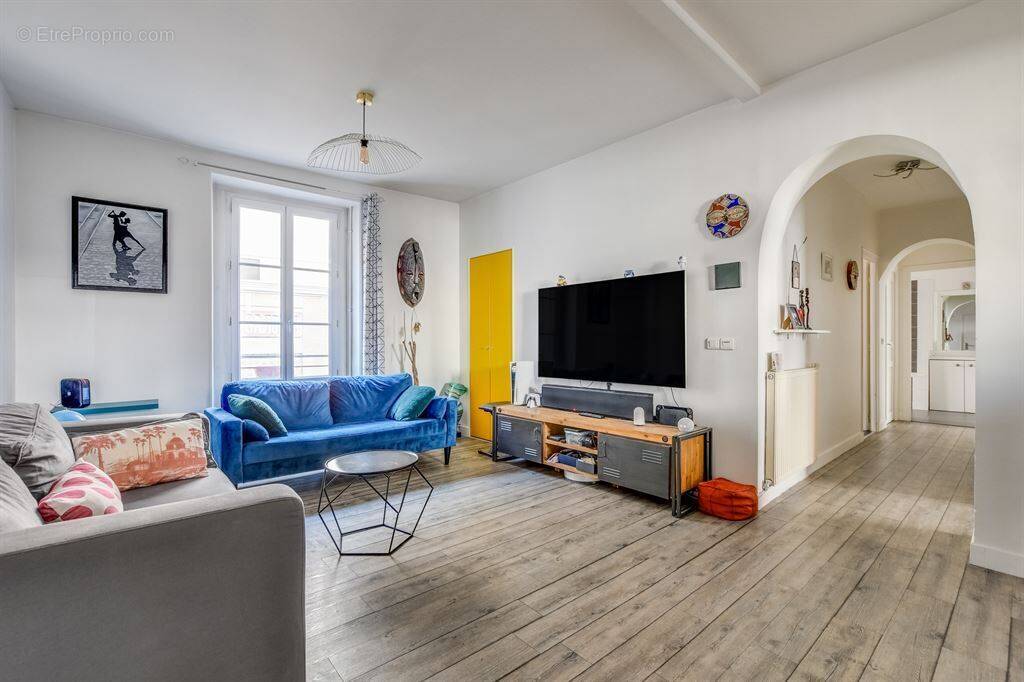 Appartement à PARIS-20E