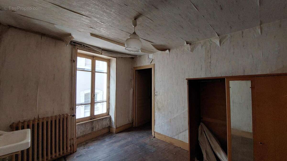 Photo 5 - Appartement à CHATEAU-CHINON(VILLE)