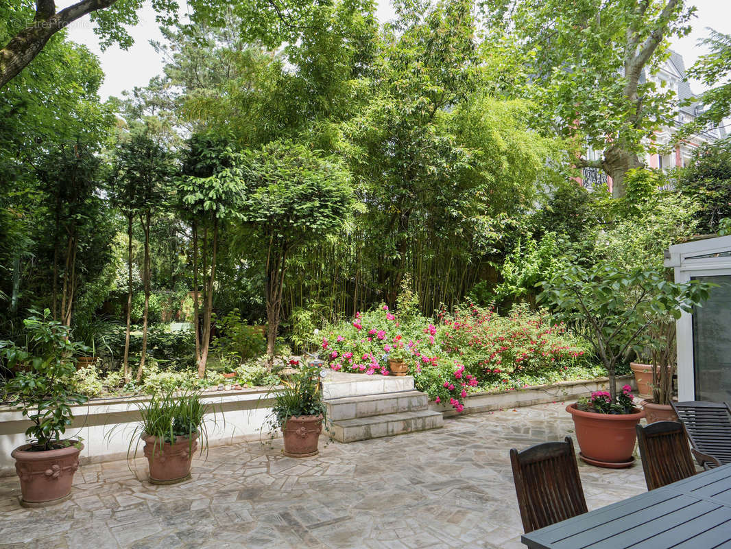Appartement avec grand jardin et parking - photo 3