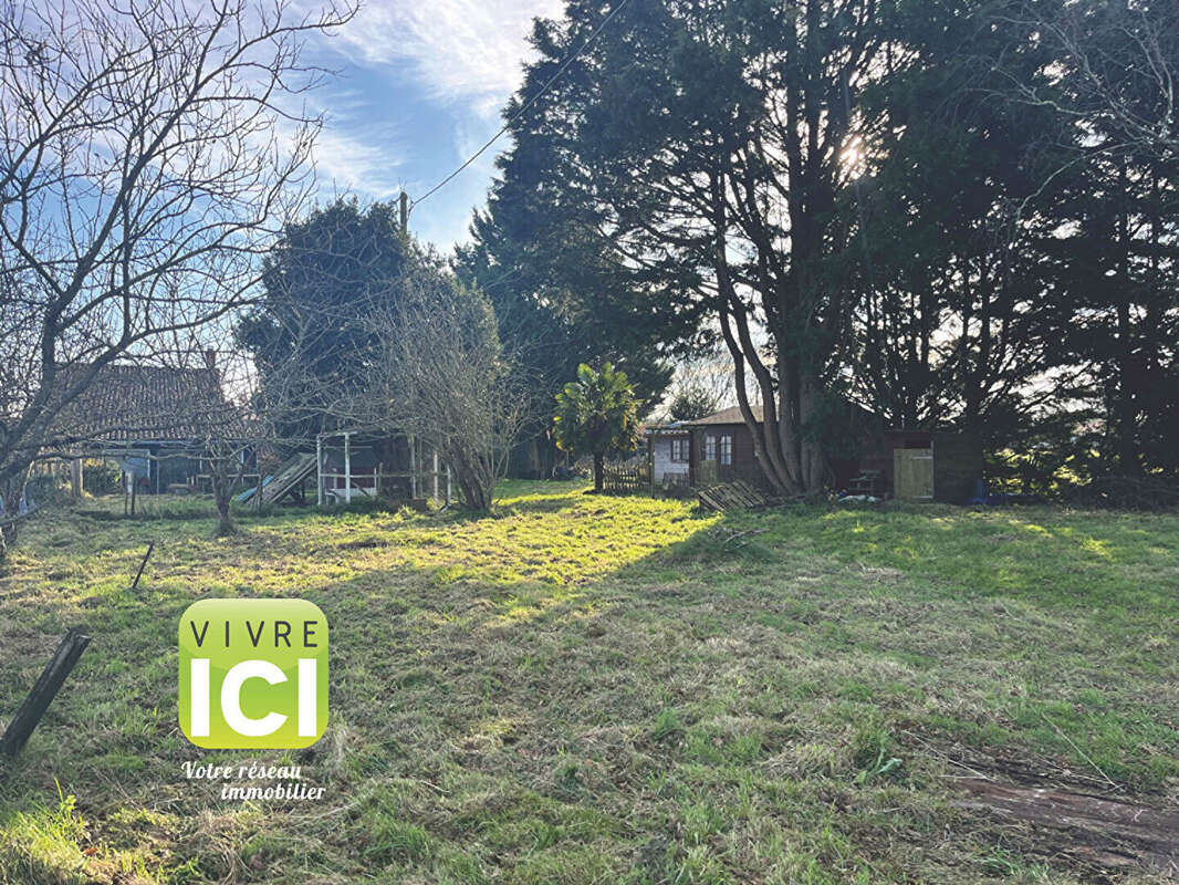 Maison à LA CHAPELLE-BASSE-MER