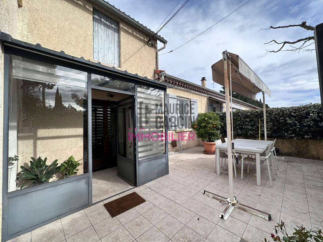 Maison à PERNES-LES-FONTAINES