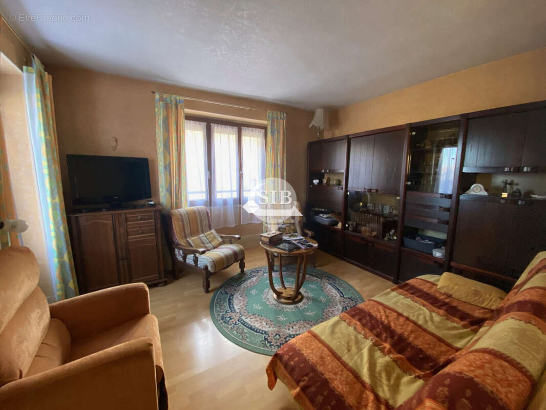 Maison à BALLAINVILLIERS