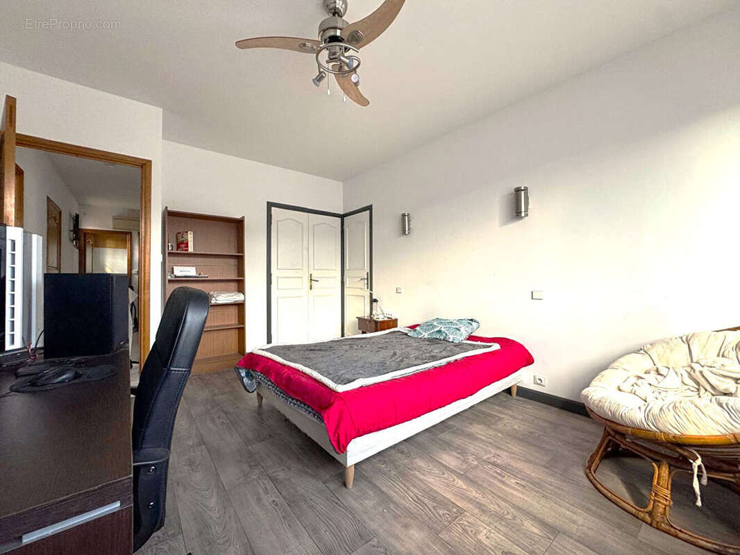 Maison à BAGNOLS-SUR-CEZE