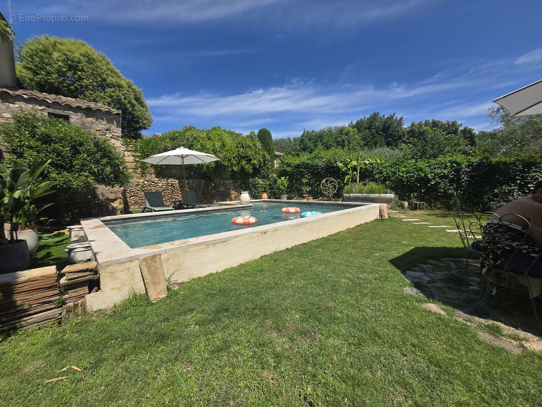 Maison en pierre beaucoup de charme - photo 2