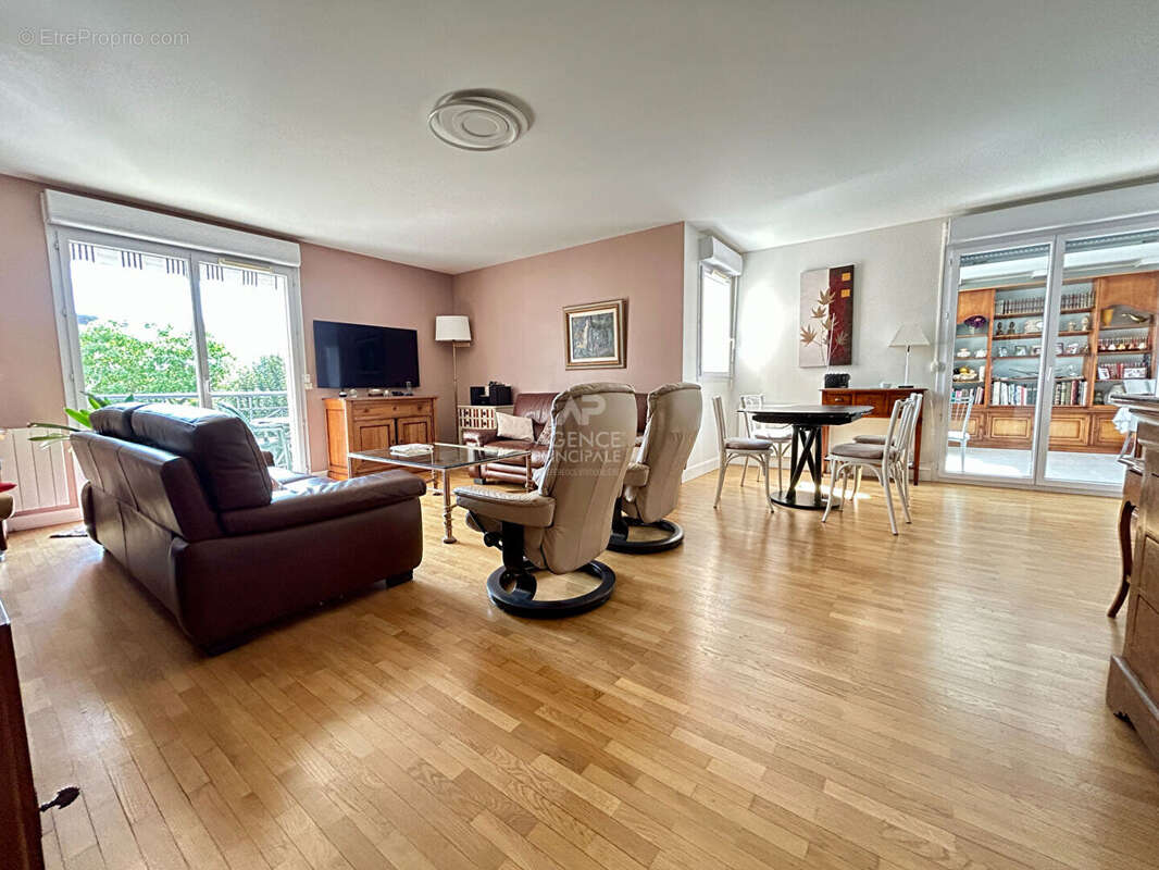 Appartement à POISSY