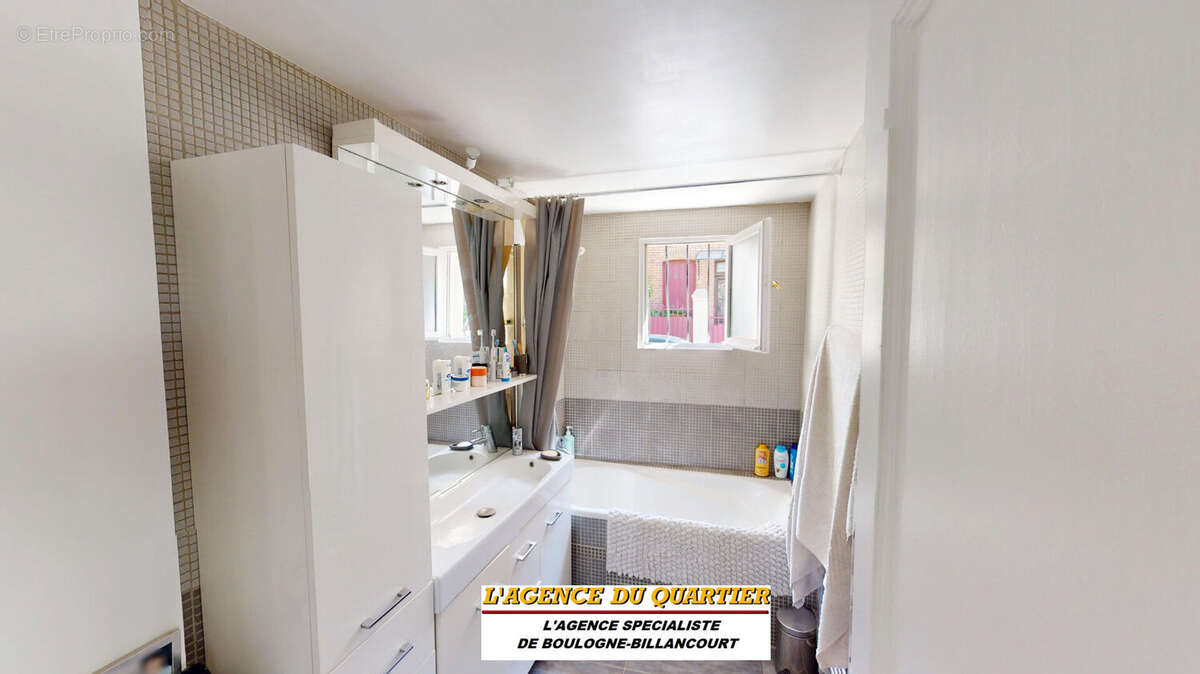 Maison avec vraie personnalité et patio intérieur, rue Diaz. - photo 10