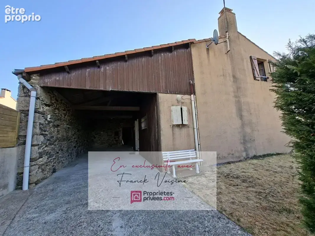A VENDRE en Exclusivité aux Herbiers, maison de 104 m2 avec 2 chambres (possibilité 3° chambre)  et 1 bureau sur une parcelle de - photo 8