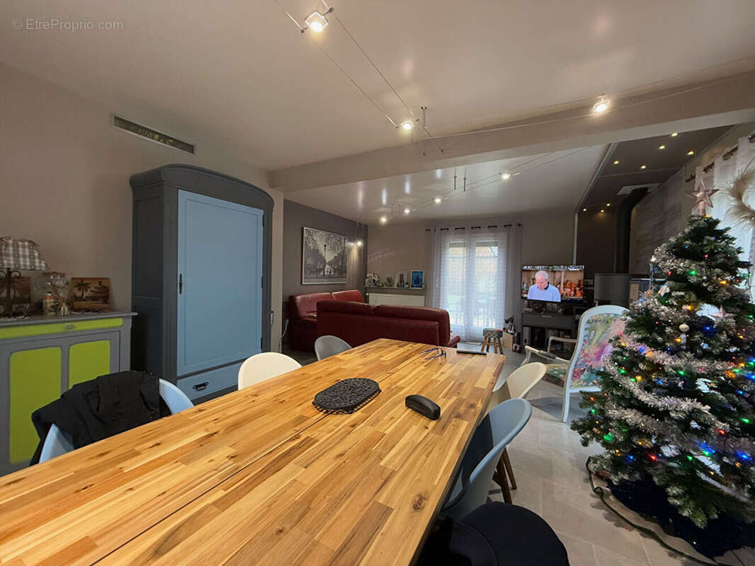 Maison à SAINT-DOULCHARD