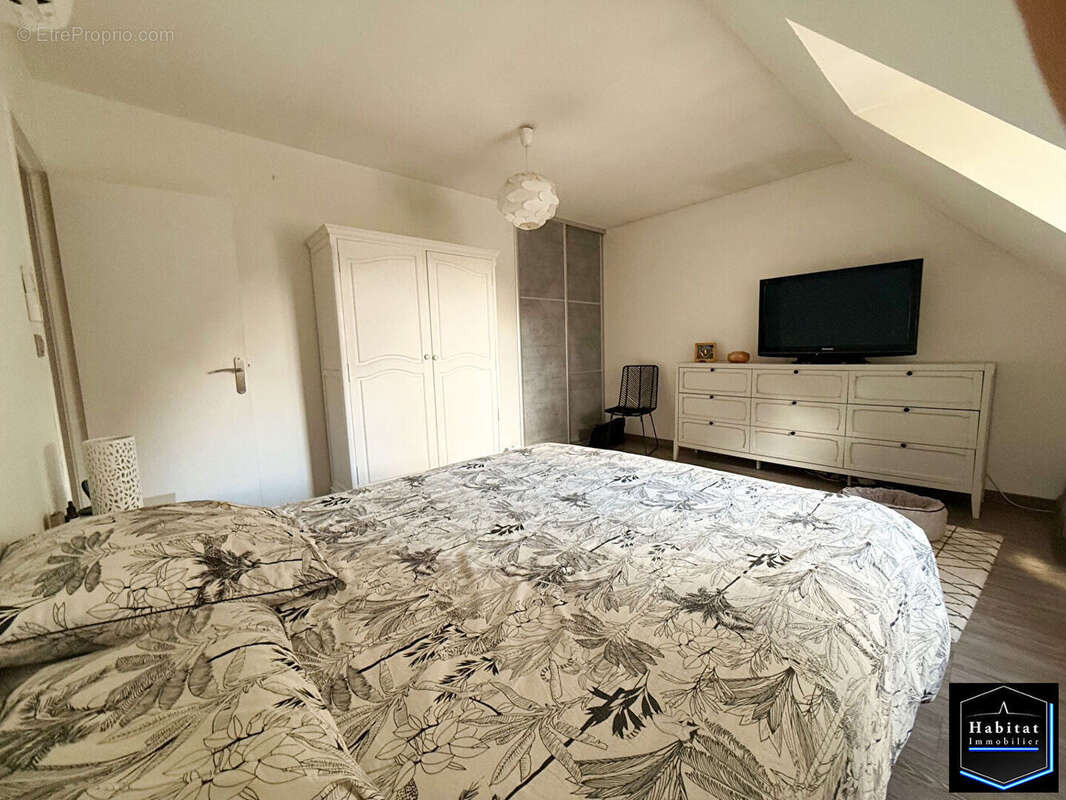 Maison à LE PLESSIS-BELLEVILLE