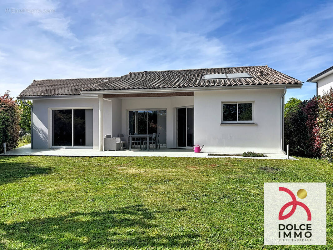 Maison à BLANQUEFORT