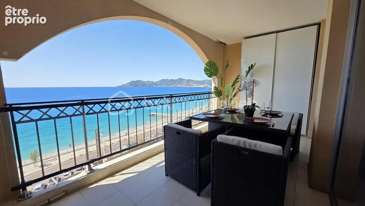2 pièces rénové avec vue mer frontale et grande terrasse - photo 2