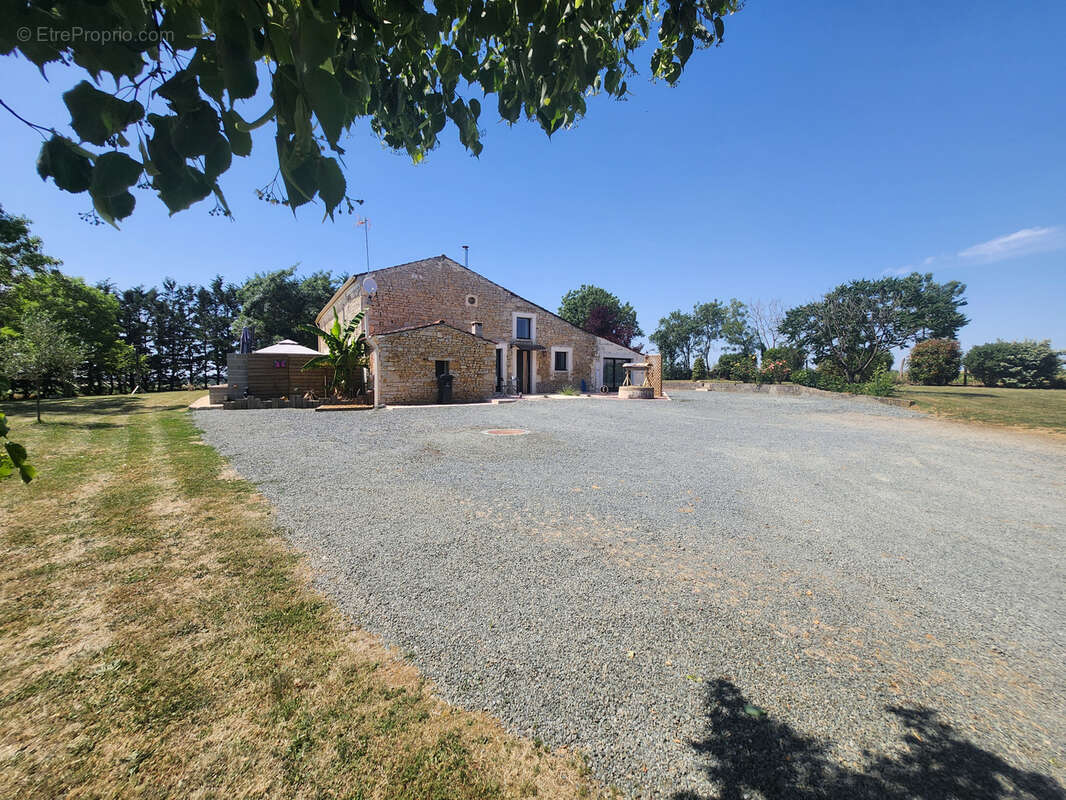 Maison à SAINTE-PEXINE