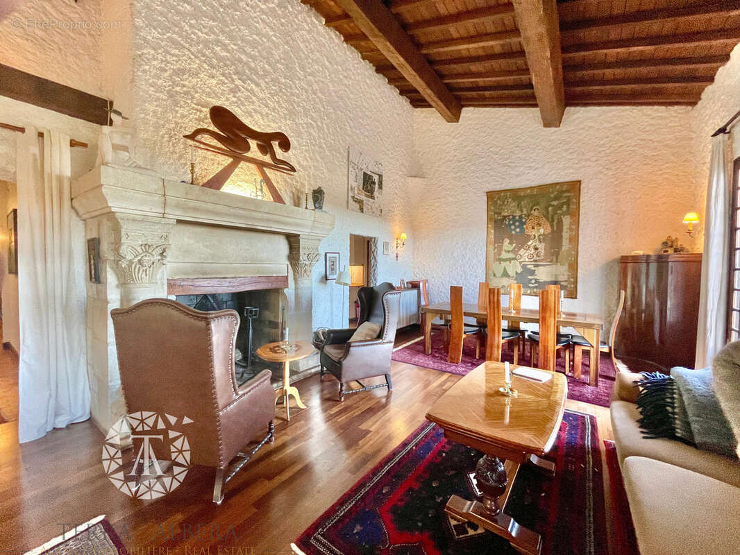 Maison à LAROQUE-DES-ALBERES