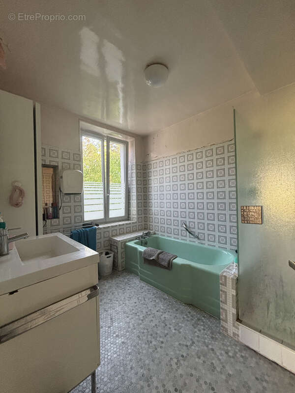 Maison familiale  de 250 m2 au centre du vignoble bourguignon a 10 min de chatillon sur seine (21) - photo 12