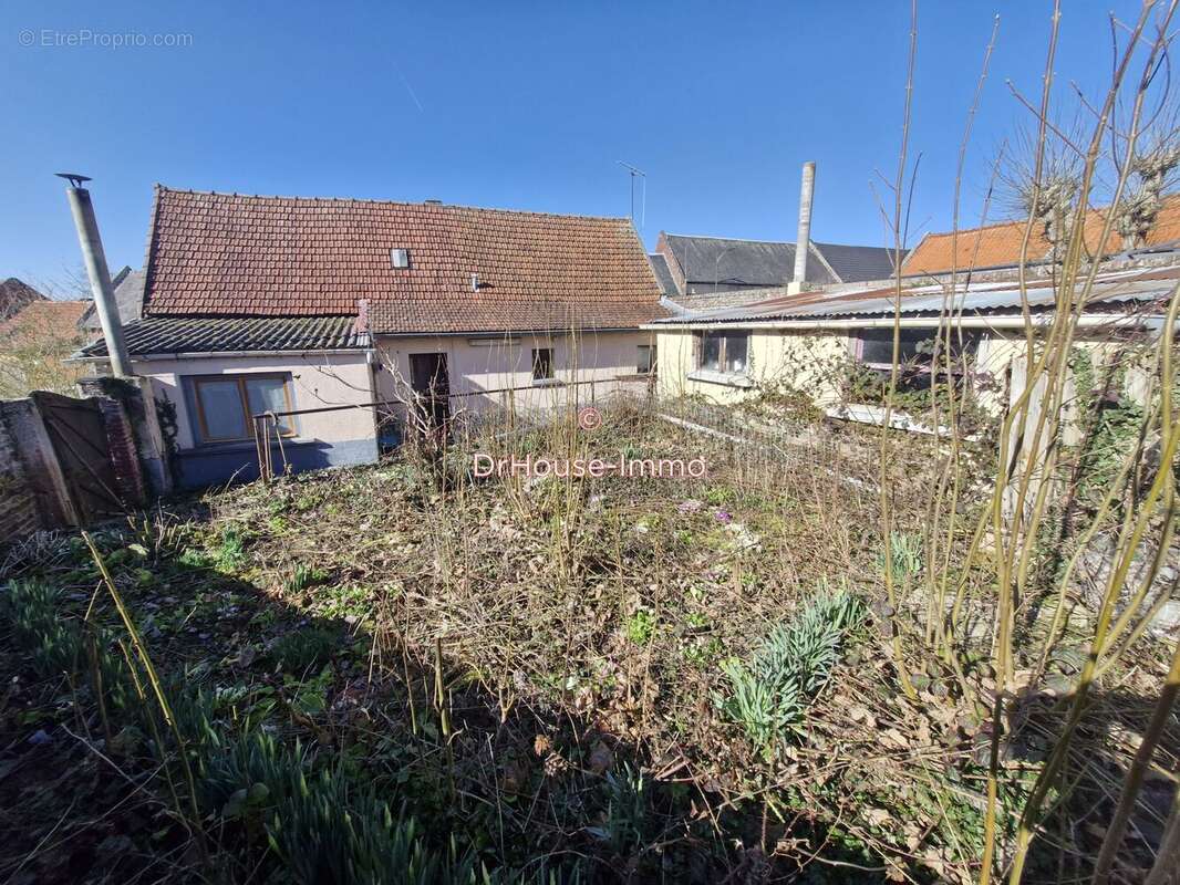 Maison à THEZY-GLIMONT