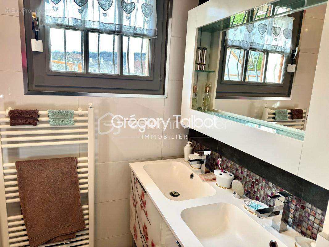 Maison à SAINT-PIERRE-LES-ELBEUF