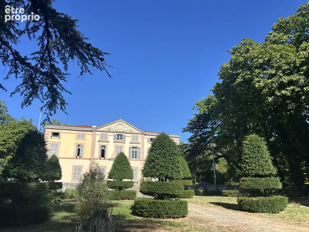 Terrain avec vue degagee, au calme, proche de lyon & st etienne - photo 4