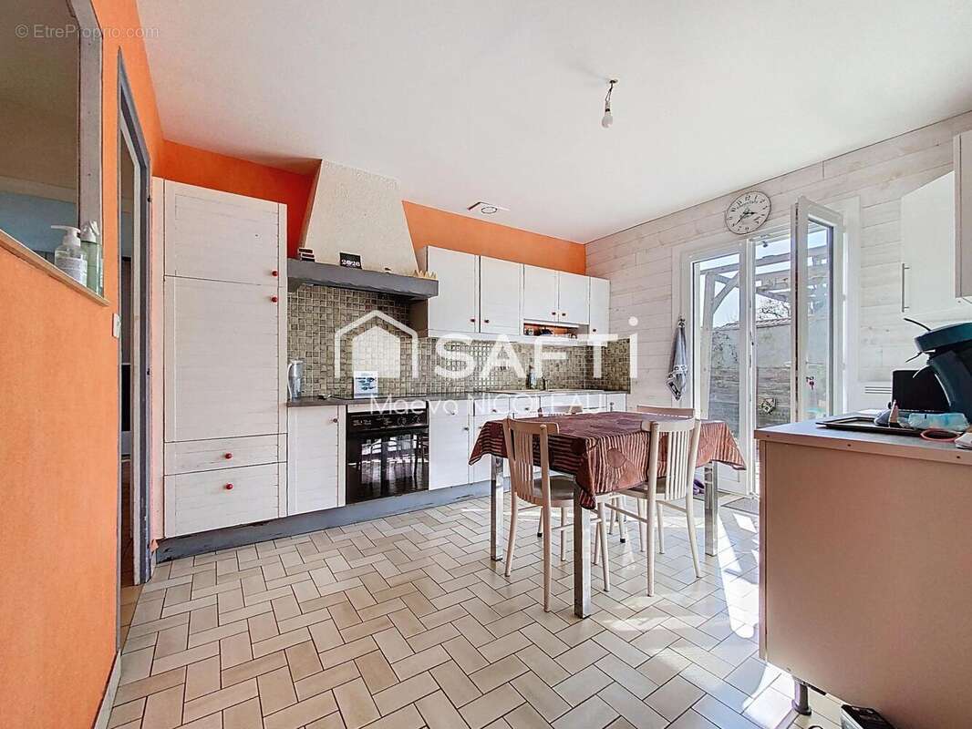 Photo 3 - Maison à SURGERES