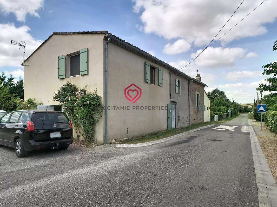 Maison à PEYREFITTE-SUR-L'HERS