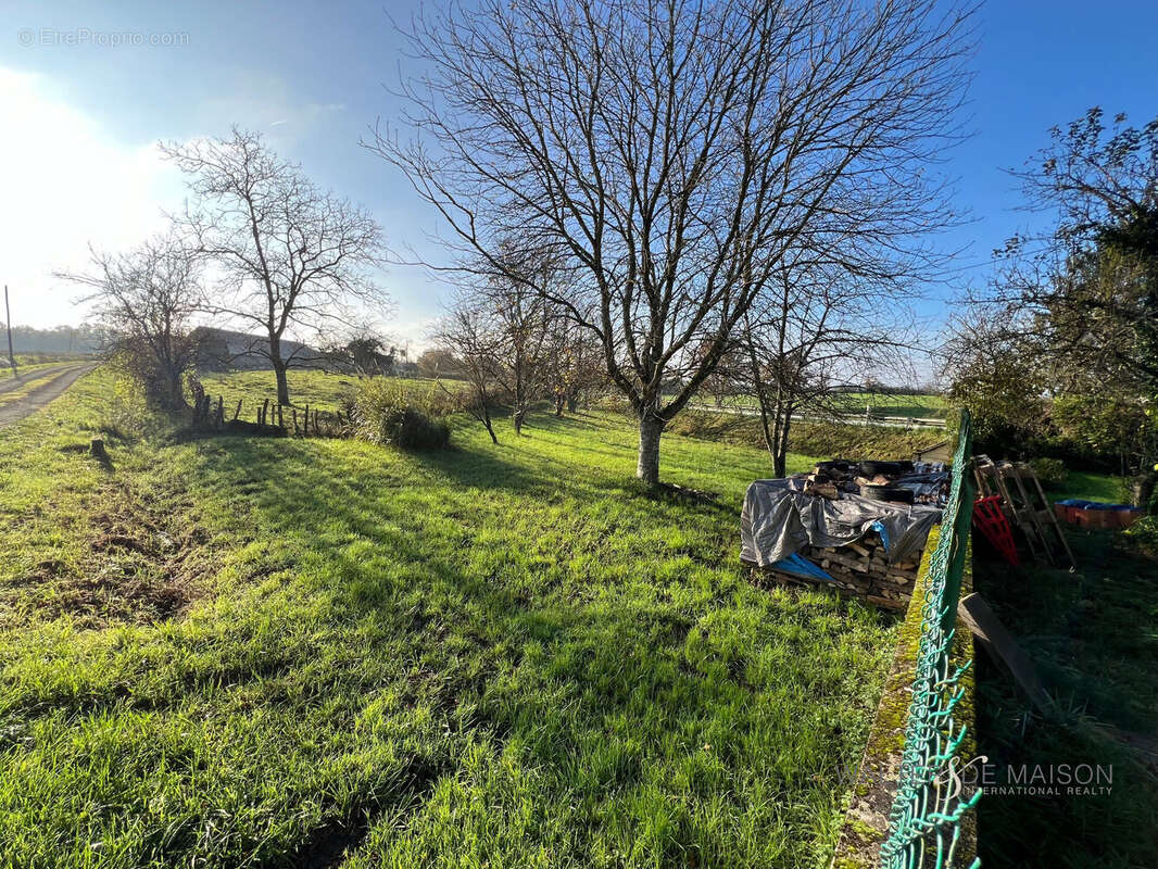 Maison à SAINTE-CROIX