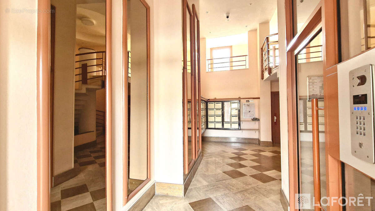 Appartement à FREJUS