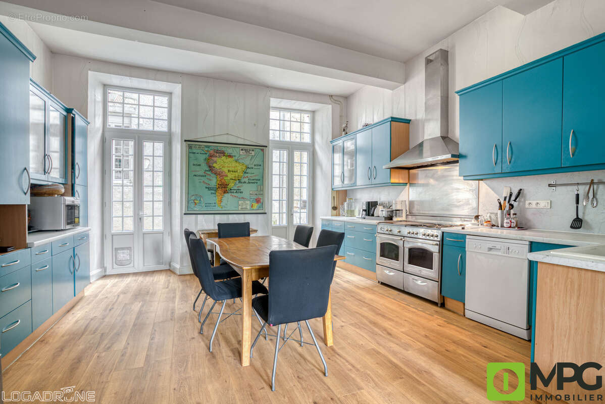 Maison à MONFLANQUIN