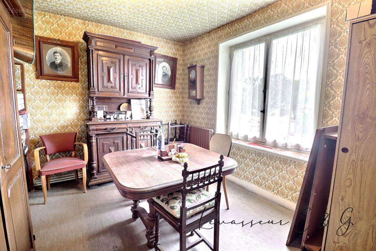 Maison à ANGY